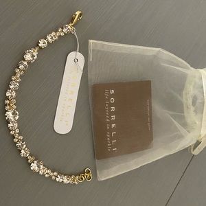 Very Pretty Brand New gold SORRELLI bracelet!!